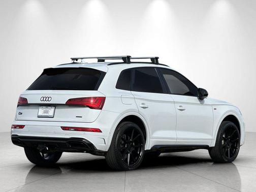 2022 Audi Q5 45 S line Prestige