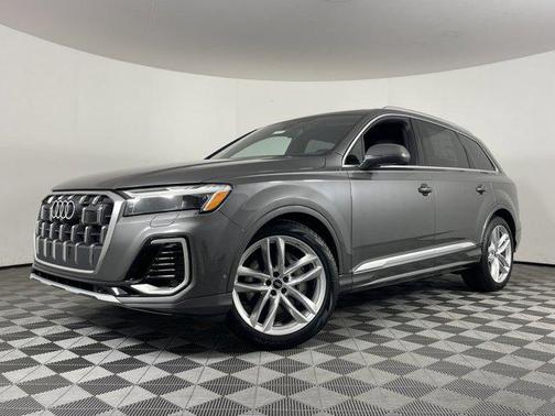 2025 Audi Q7 55 Premium Plus