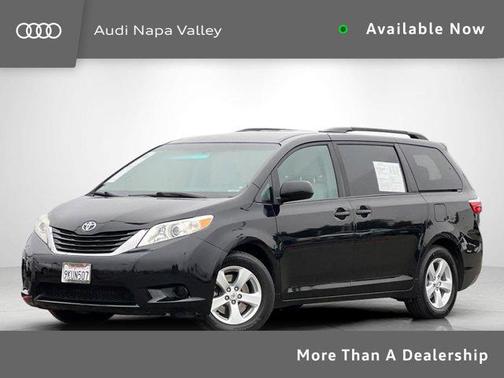 2015 Toyota Sienna LE