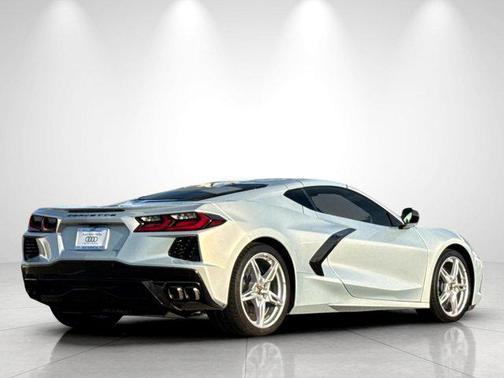 2021 Chevrolet Corvette Stingray w/2LT