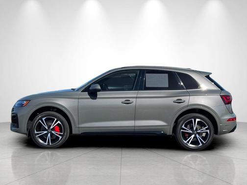 Chronos Gray Metallic 2025 Audi Q5 45 S line Premium Plus