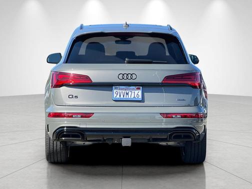 Chronos Gray Metallic 2025 Audi Q5 45 S line Premium Plus
