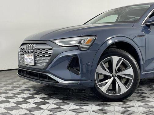 2024 Audi Q8 e-tron Premium Plus