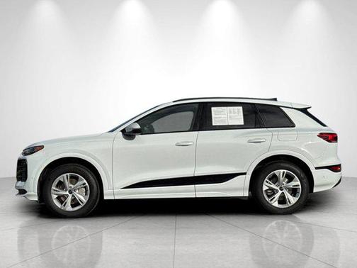 2025 Audi Q6 e-tron Premium Plus