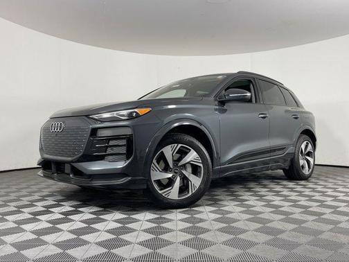 2025 Audi Q6 e-tron Premium quattro