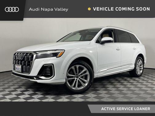 2025 Audi Q7 45 Premium Plus