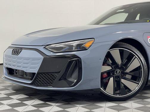 2026 Audi S e-tron GT Prestige quattro