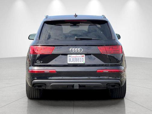 Black 2019 Audi Q7 55 Prestige