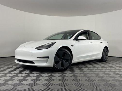 2021 Tesla Model 3 Standard Range Plus