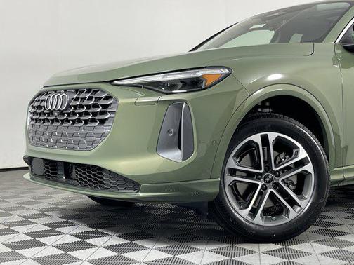 2025 Audi Q5 Premium Plus