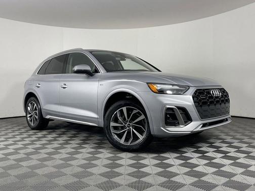 Florett Silver Metallic 2025 Audi Q5 45 S line Premium