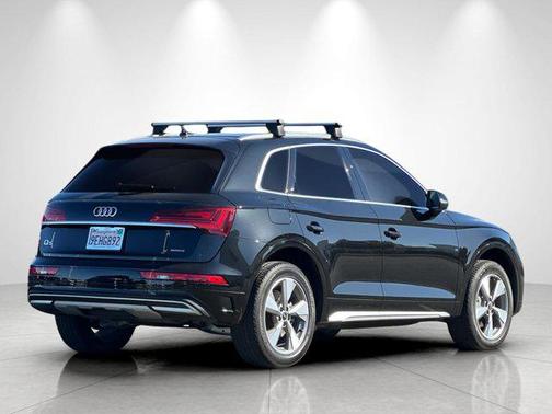 2023 Audi Q5 40 Premium Plus