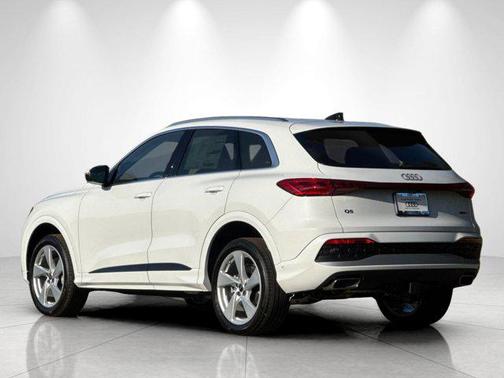 2025 Audi Q5 Premium Plus TFSI quattro S tronic