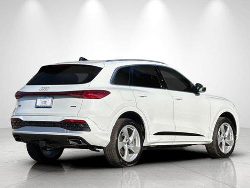 2025 Audi Q5 Premium Plus TFSI quattro S tronic