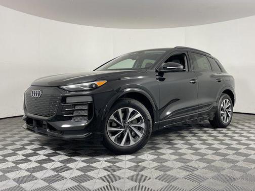 2025 Audi Q6 e-tron Premium quattro