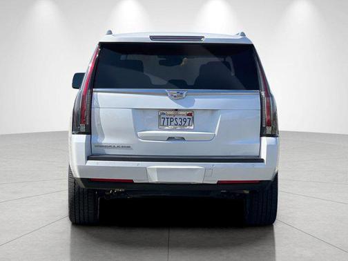 2016 Cadillac Escalade Platinum