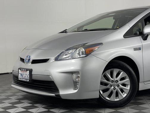 2015 Toyota Prius Plug-in Advanced