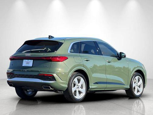 2025 Audi Q5 Prestige TFSI quattro S tronic