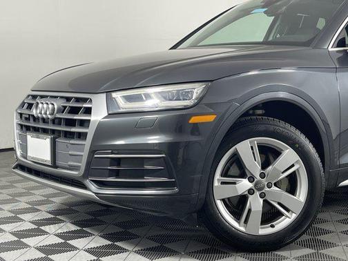 2018 Audi Q5 2.0T Premium Plus