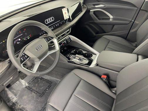 2025 Audi Q5 Premium