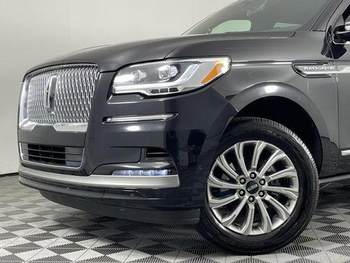 2023 Lincoln Navigator Standard