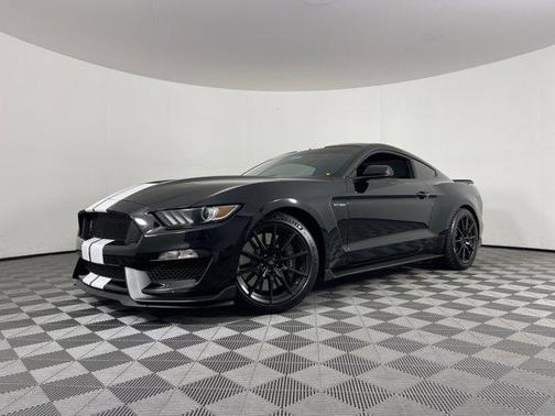2018 Ford Shelby GT350 Base