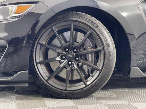 2018 Ford Shelby GT350 Base