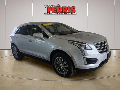 Radiant Silver Metallic 2018 Cadillac XT5 Luxury