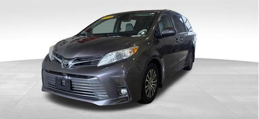 2018 Toyota Sienna XLE