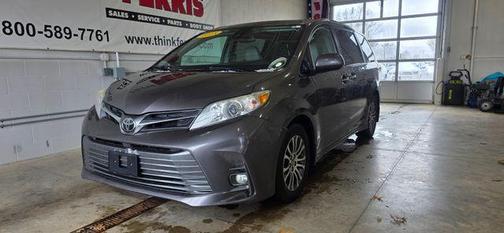 2018 Toyota Sienna XLE