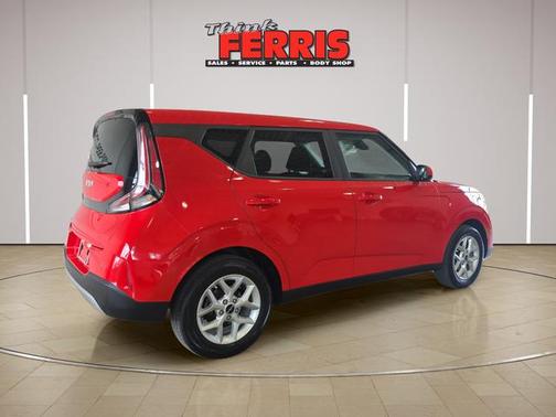 Inferno Red 2025 Kia Soul LX