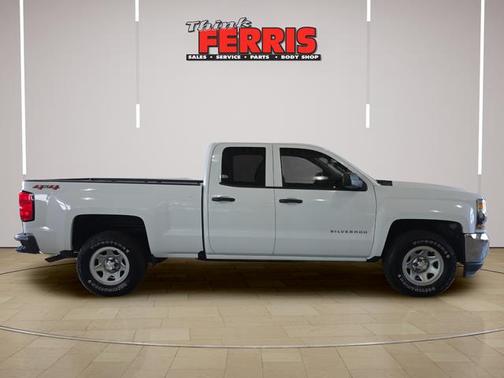 Summit White 2018 Chevrolet Silverado 1500 WT