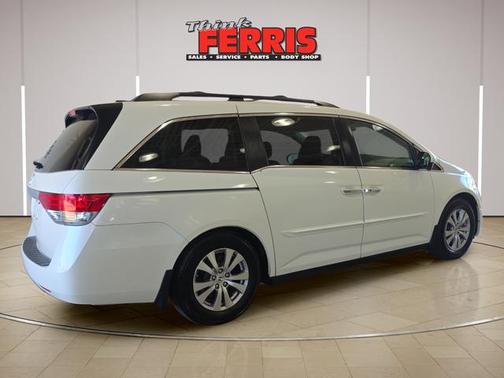 White Diamond Pearl 2016 Honda Odyssey EX-L