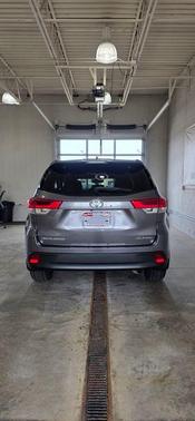 Predawn Gray Mica 2018 Toyota Highlander XLE