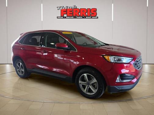Red Metallic 2022 Ford Edge SEL
