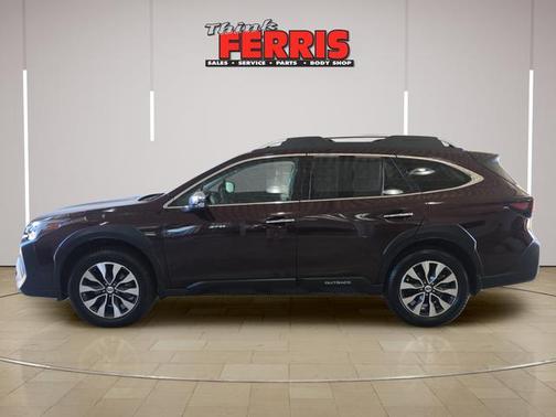 Crystal White Pearl 2024 Subaru Outback Touring