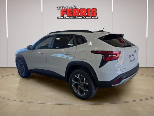 Summit White 2026 Chevrolet Trax LT