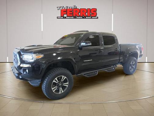 Midnight Black Metallic 2018 Toyota Tacoma TRD Sport