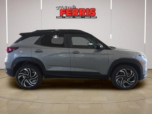 Sterling Gray Metallic 2026 Chevrolet Trailblazer RS