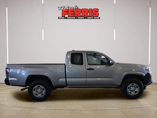 Silver Sky Metallic 2018 Toyota Tacoma SR