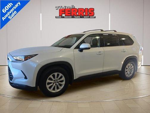 Pearl 2024 Toyota Grand Highlander XLE