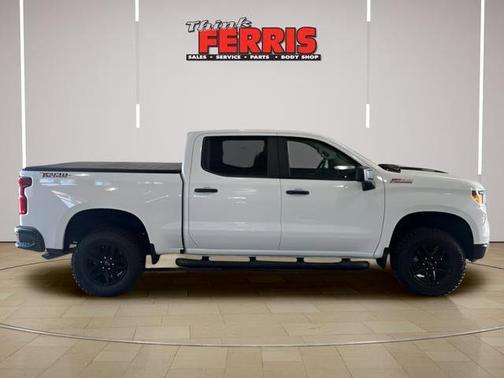 Summit White 2026 Chevrolet Silverado 1500 Custom Trail Boss