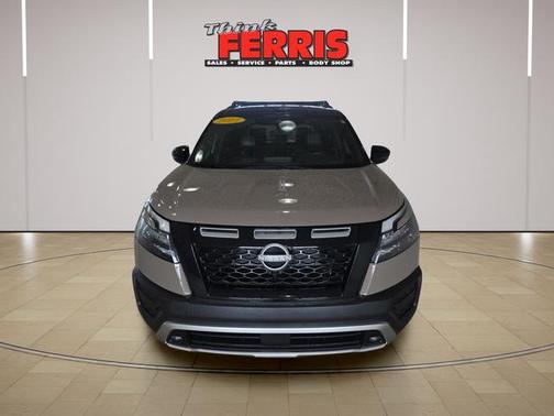 2 Tone Tan / Black Roof 2023 Nissan Pathfinder Rock Creek