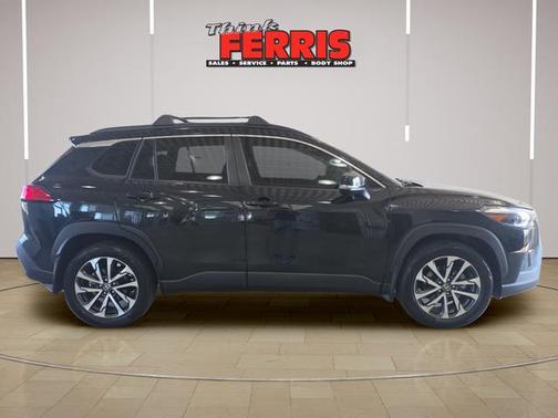 Jet Black 2022 Toyota Corolla Cross XLE