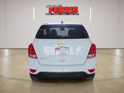 Summit White 2020 Chevrolet Trax LS
