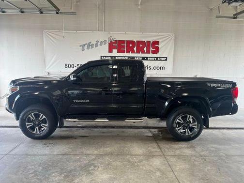 2017 Toyota Tacoma TRD Sport