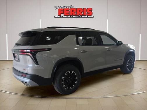Sandstone Gray 2026 Chevrolet Traverse Z71
