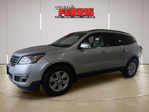 Silver Ice Metallic 2014 Chevrolet Traverse 2LT