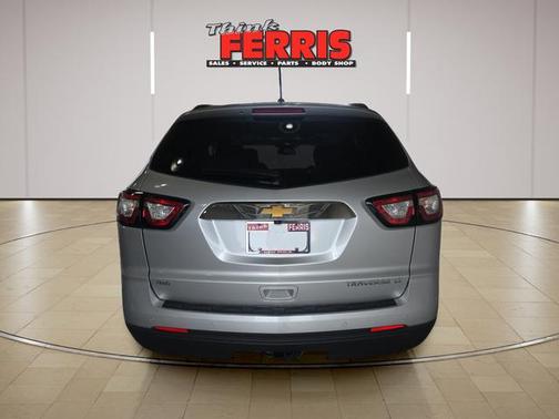 Silver Ice Metallic 2014 Chevrolet Traverse 2LT