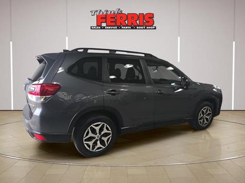 Magnetite Gray Metallic 2023 Subaru Forester Premium